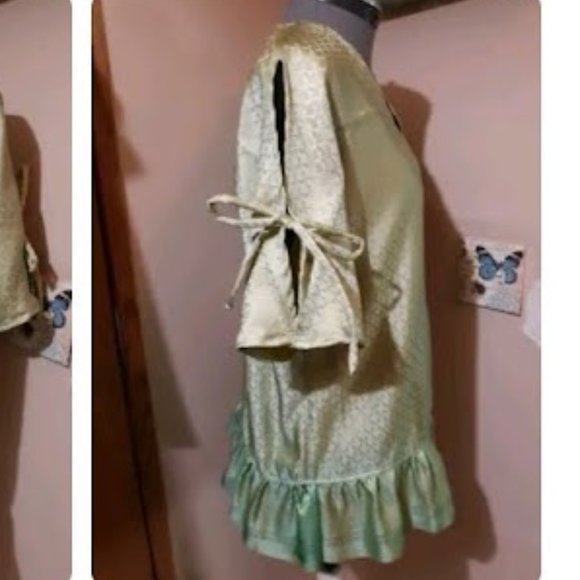 CHARMEUSE Boho Ruffled Blouse XL Mint green Gold Silky print Sexy V-neck Tie sle - Picture 12 of 12